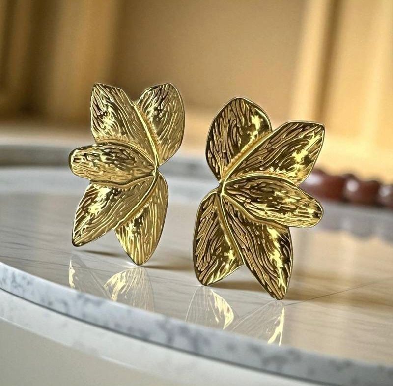 Gilded Flora Drops