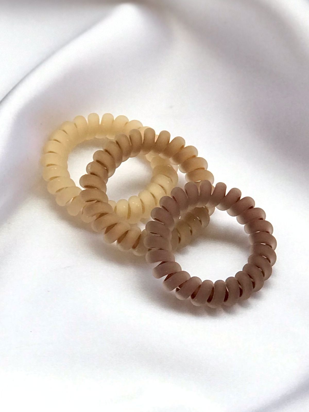 Nude Curl Ties