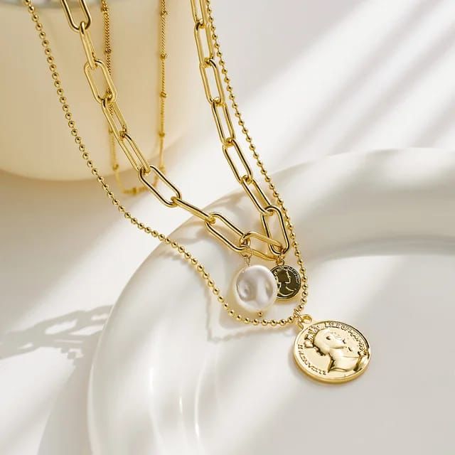 Lira Necklace