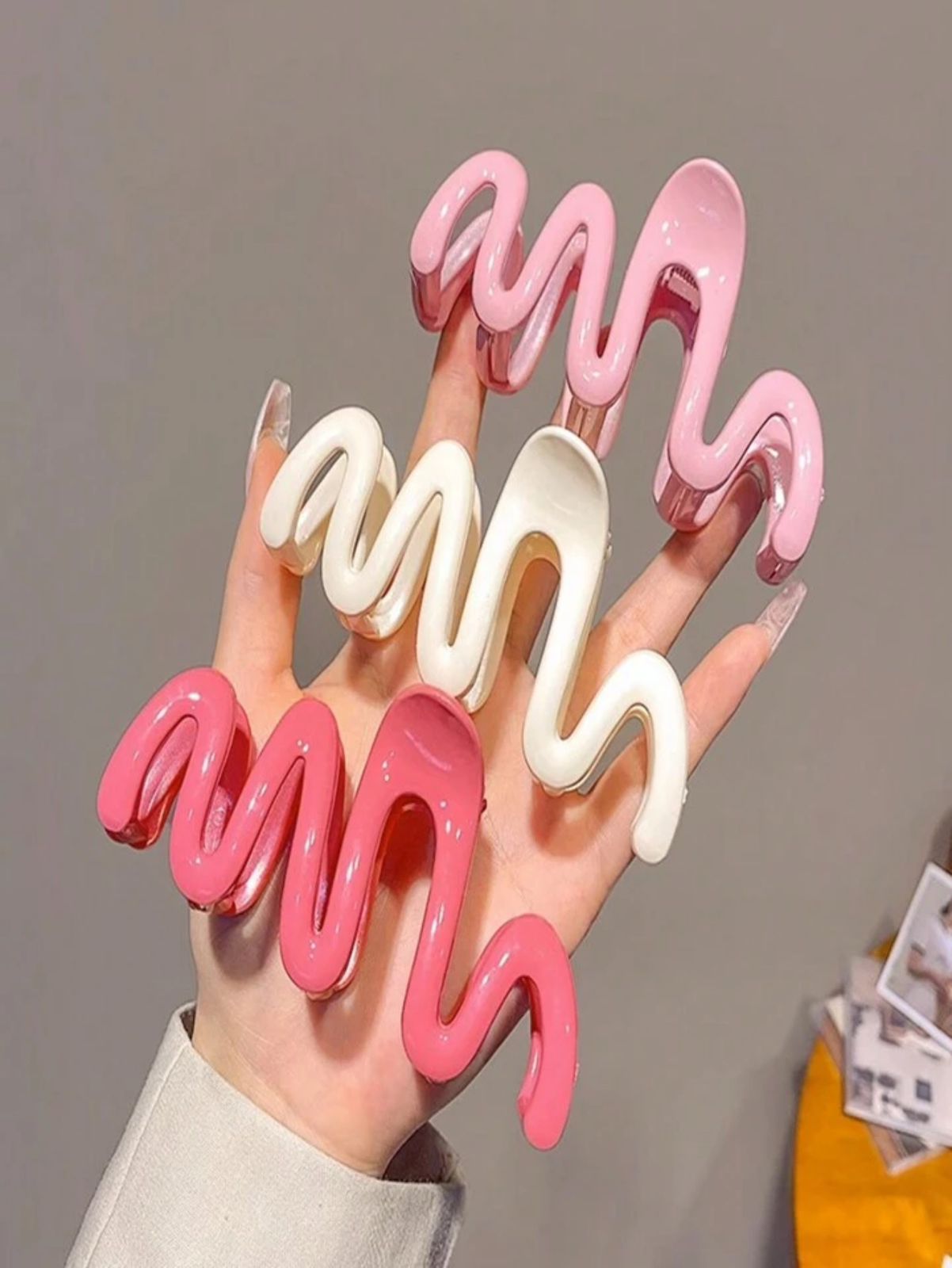 Wavy Claw Clips
