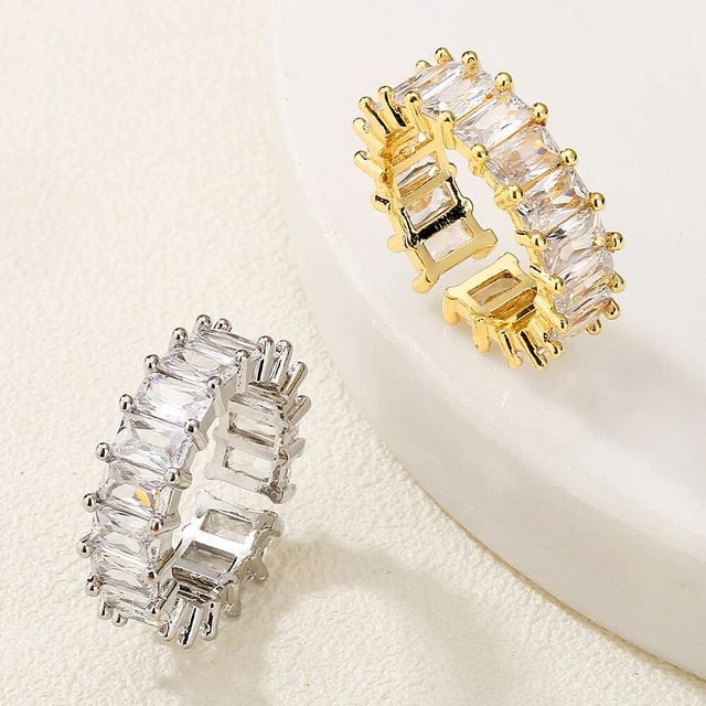 Eva Ring